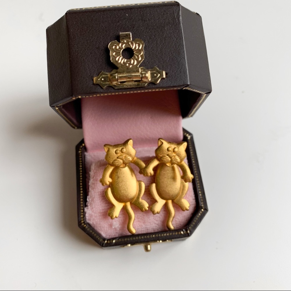 Vintage JJ Jonette Jewelry gold toned cat earrings